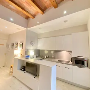 True Design In Heart Of Noble Bcn Spanien