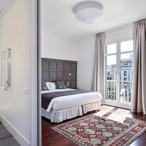 Milton House Gran Via Spanien