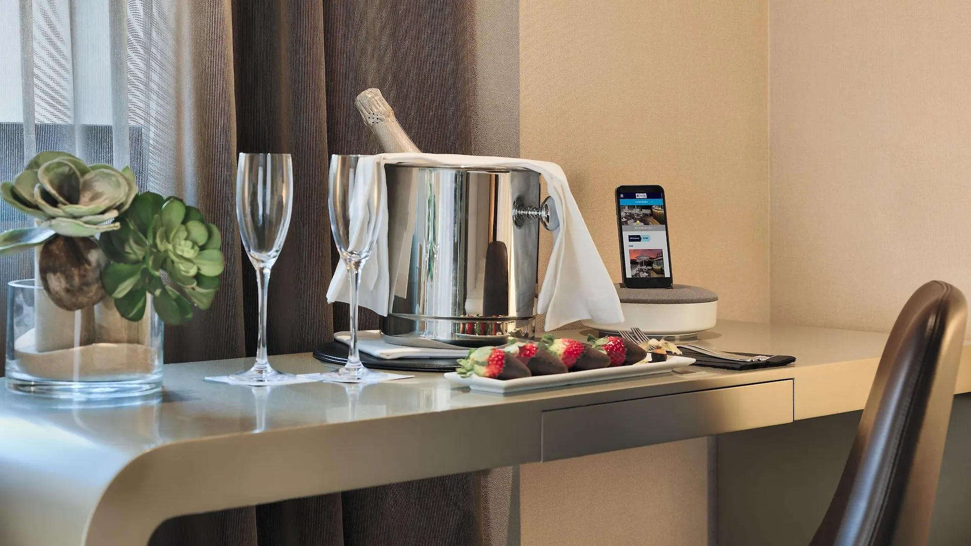 H10 Casanova Hotel Barcelona